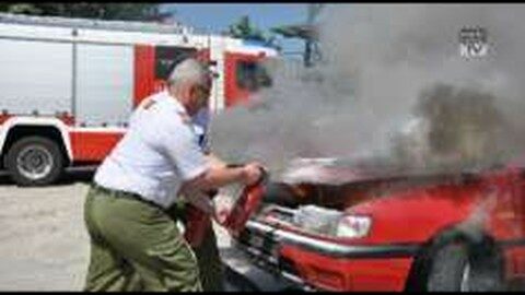 Bei einem Fahrzeugbrand entscheiden oft wenige Sekunden